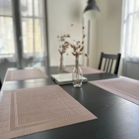 Apartment T3 Lumineux - Vieux - Proche Commerces