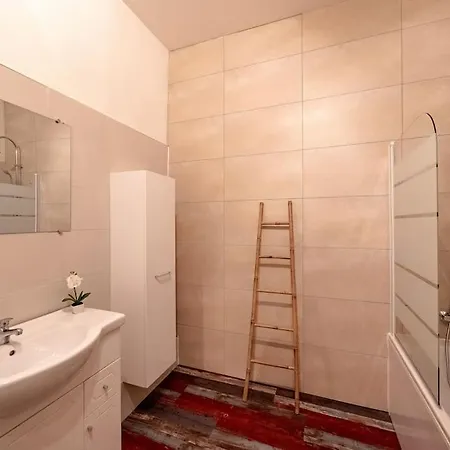 Apartment T3 Lumineux - Vieux - Proche Commerces